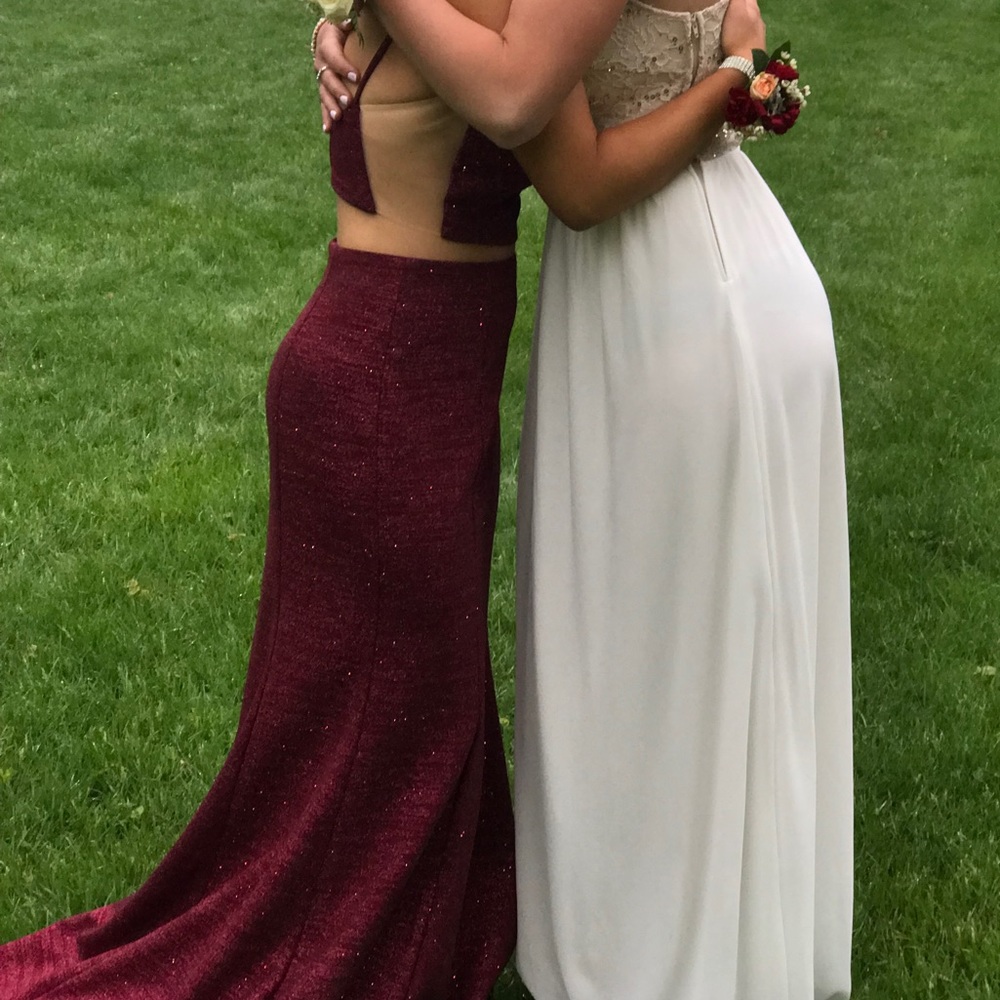 Two-Piece Prom Dress!! - Picture 5 of 5
